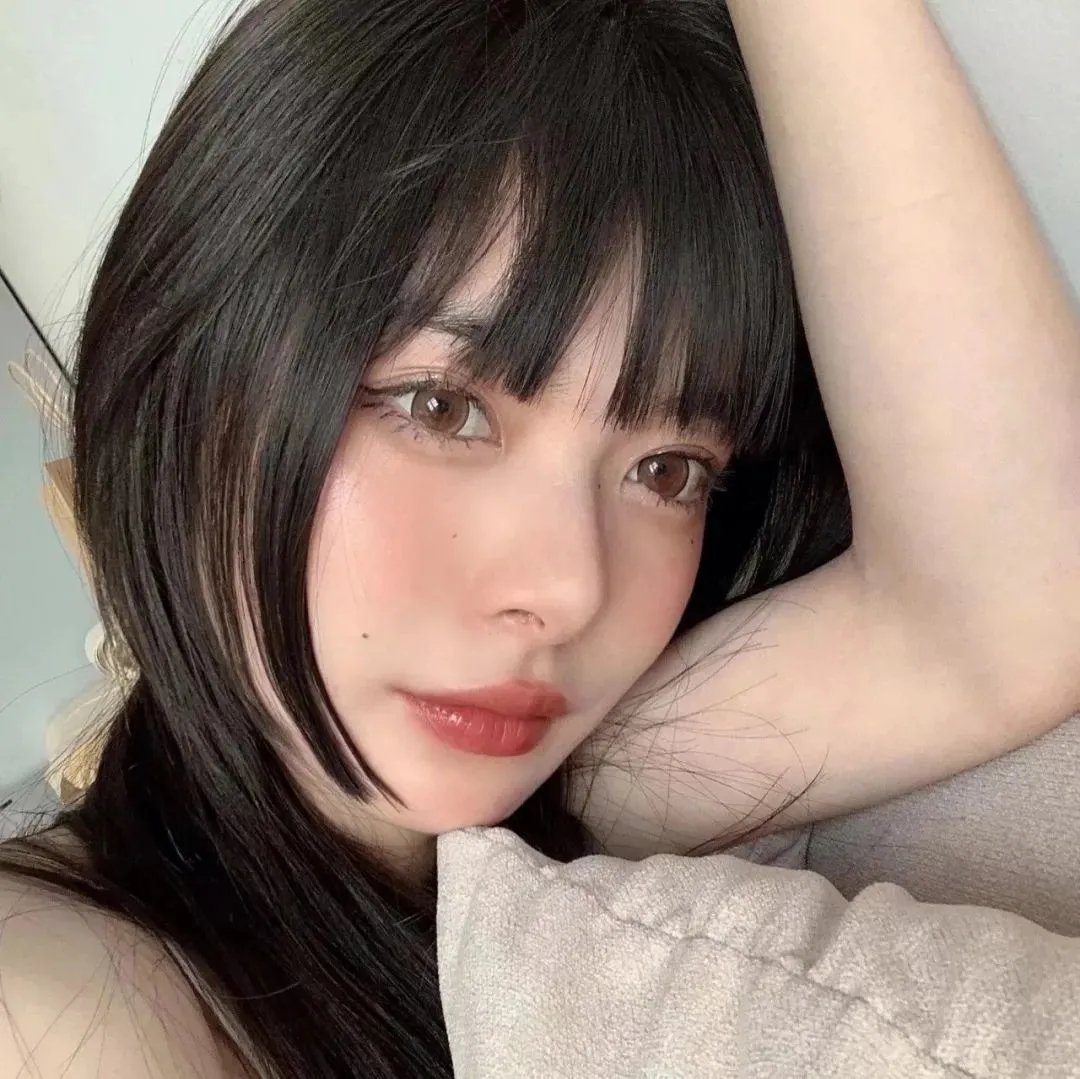 镜中秘影